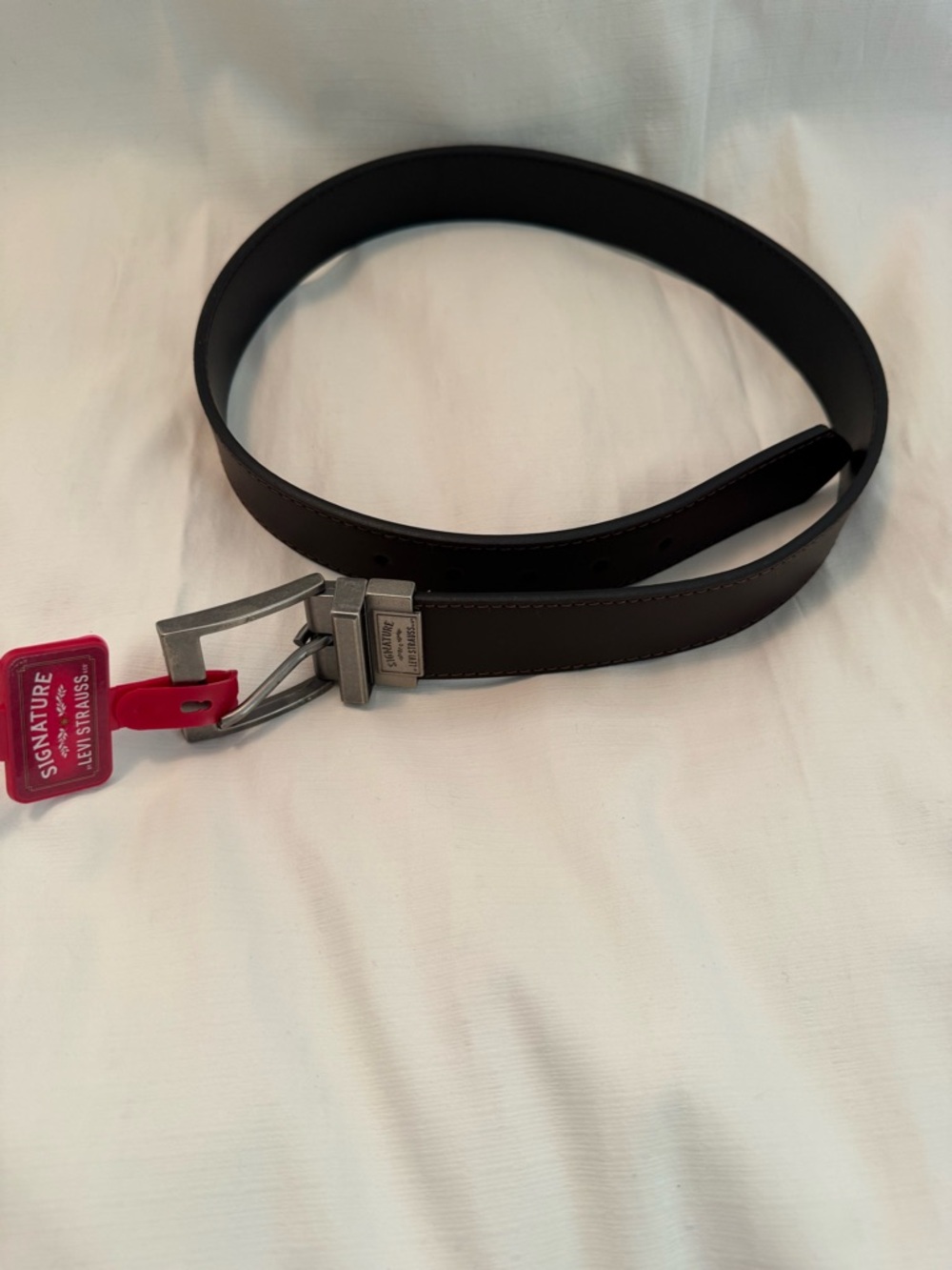 NWT Signature by Levi Strauss Men’s Reversible Leather Belt Black Brown